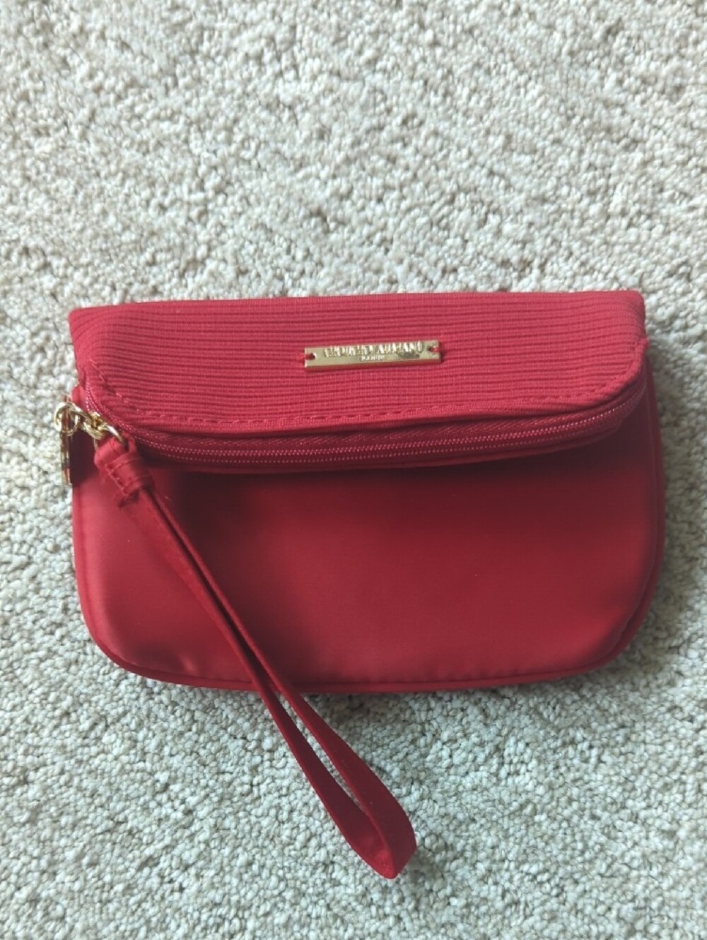 Giorgio Armani Red Fold-Over Wristlet with Gold Plaque - Picture 4 of 7